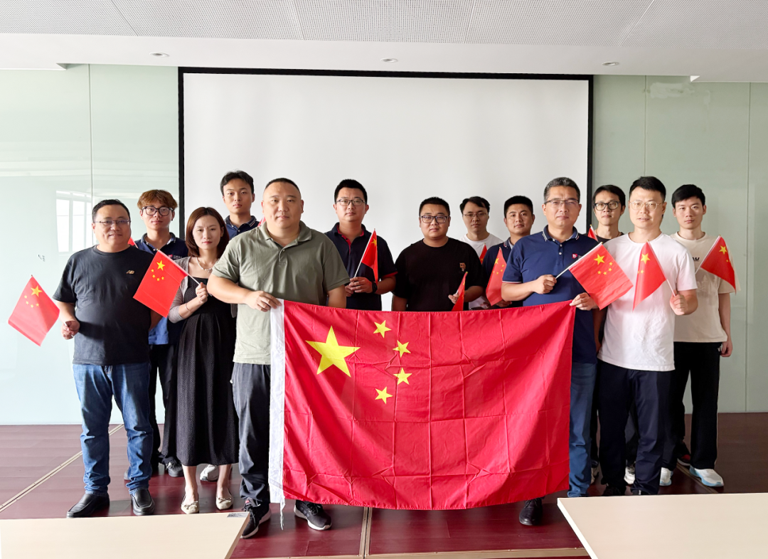 愿以吾辈之青春 捍卫盛世之中华 | 江苏ballbet贝博组织观看九三阅兵仪式
