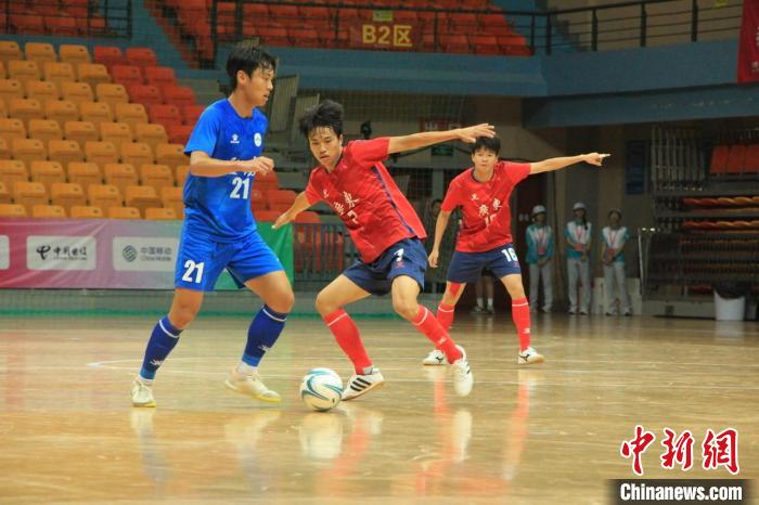 十五运群众足球赛梅州启幕 三地联办展现体育精