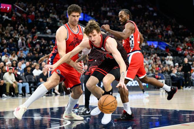 快船主场力克公牛，小卡创纪录马瑟林爆发助球