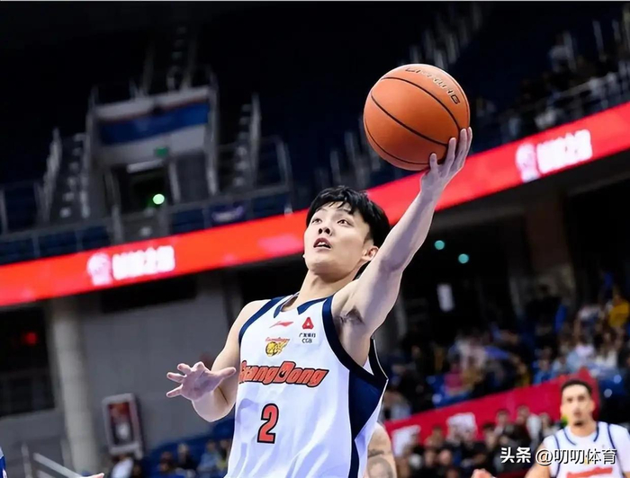 CBA常规赛收官战：上海追平连胜纪录，广东双败