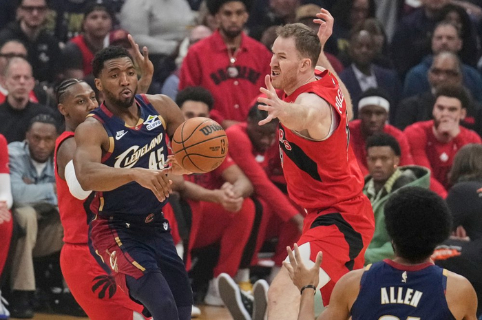 NBA季后赛首轮三场对决前瞻分析